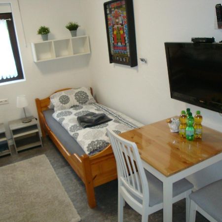 Cenet 1 Zimmer Apartment Sindelfingen Eksteriør bilde